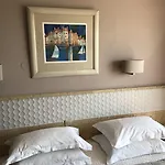 Hotell Grand Moriaz Le Lavandou