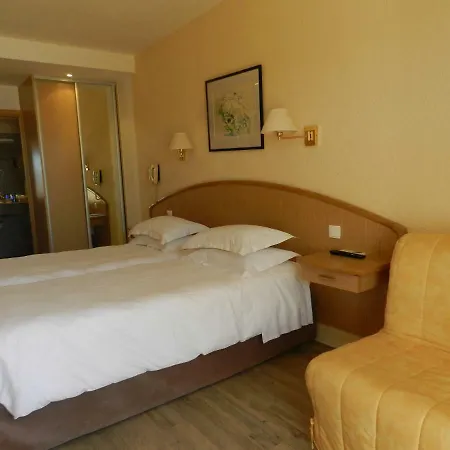 Grand Moriaz Отель Ле-Лаванду